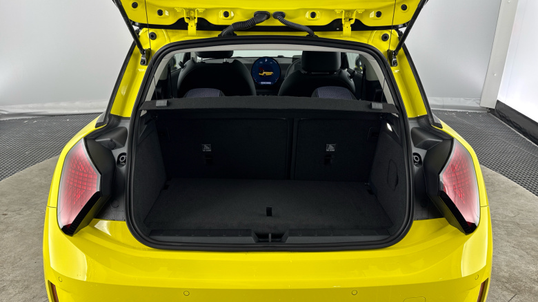 MINI Cooper 160kW SE Classic [Level 2] 54kWh 3dr Auto Electric Hatchback